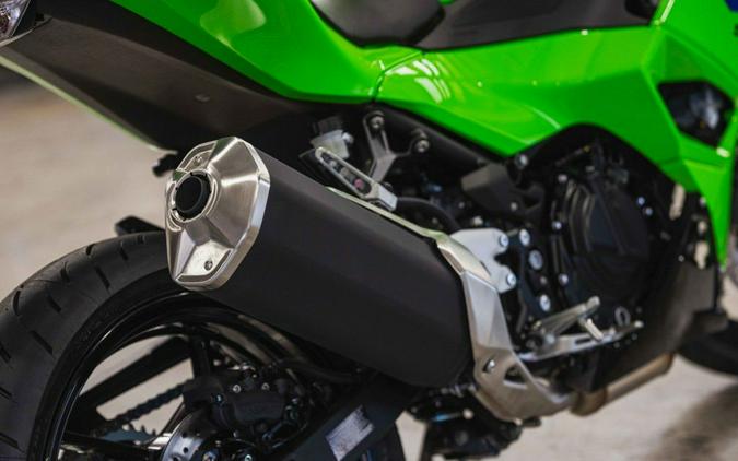 2026 Kawasaki Ninja® 500 Base