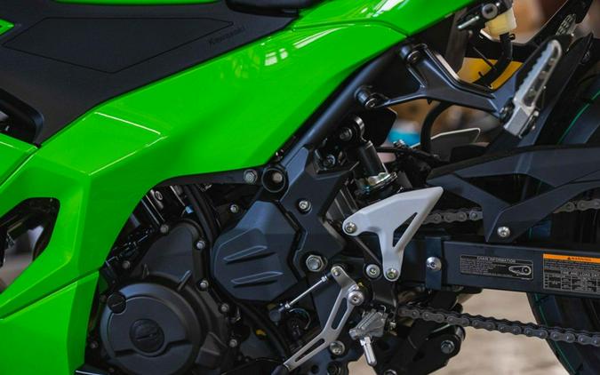 2026 Kawasaki Ninja® 500 Base