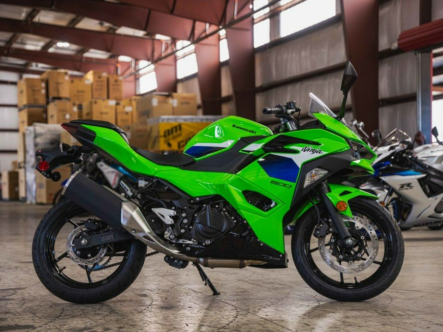 2026 Kawasaki Ninja® 500 Base