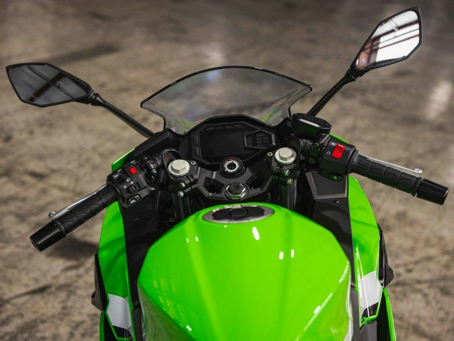 2026 Kawasaki Ninja® 500 Base