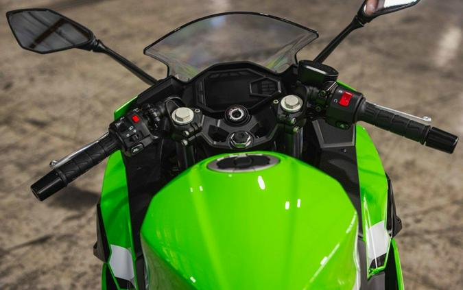 2026 Kawasaki Ninja® 500 Base