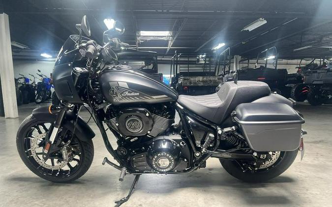 2026 Indian Motorcycle® Sport Chief RT Black Smoke