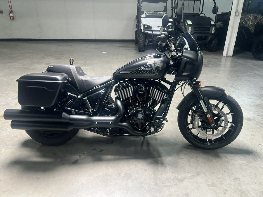 2026 Indian Motorcycle® Sport Chief RT Black Smoke