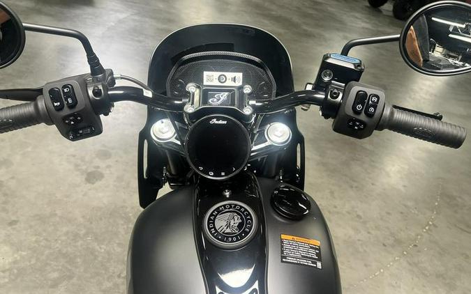 2026 Indian Motorcycle® Sport Chief RT Black Smoke
