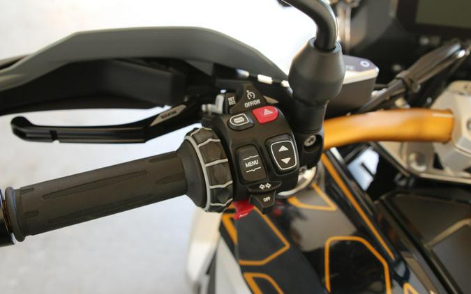 2026 BMW Motorrad R 1300 GS Option 719