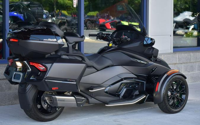 2023 Can-Am® Spyder RT Limited Dark Wheels