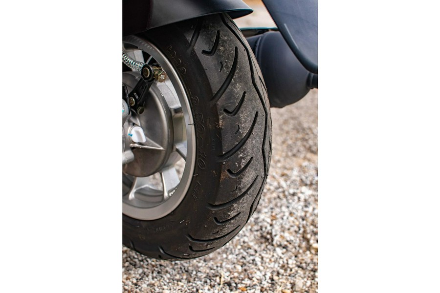 2024 Genuine Scooter Buddy 125 Red