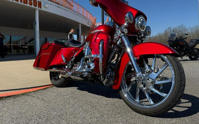 2012 Harley-Davidson® Street Glide® Ember Red Sunglo