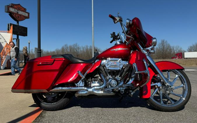 2012 Harley-Davidson® Street Glide® Ember Red Sunglo