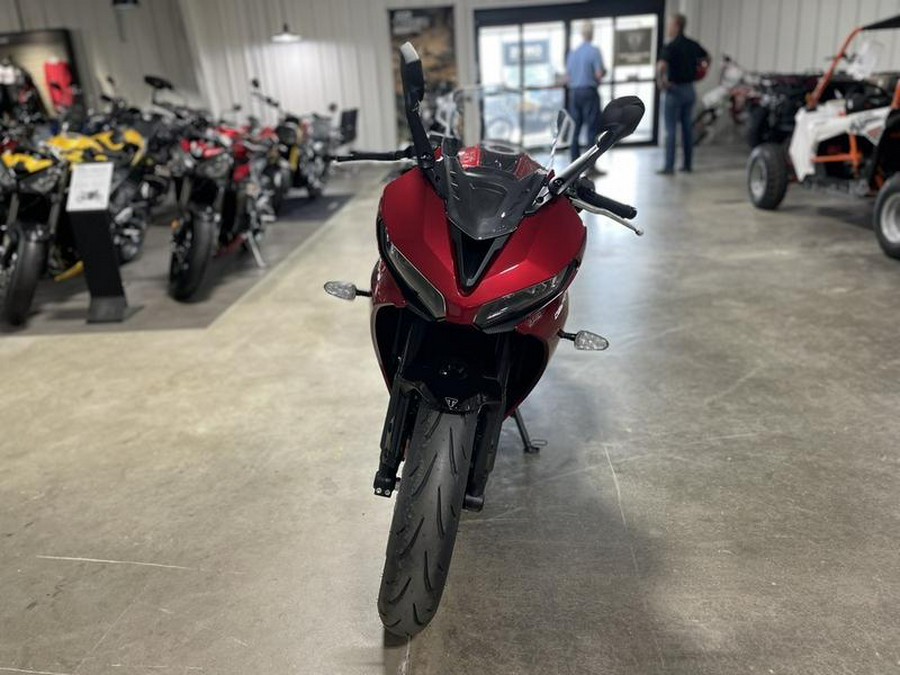 2025 Triumph Daytona 660 Carnival Red/Sapphire Black