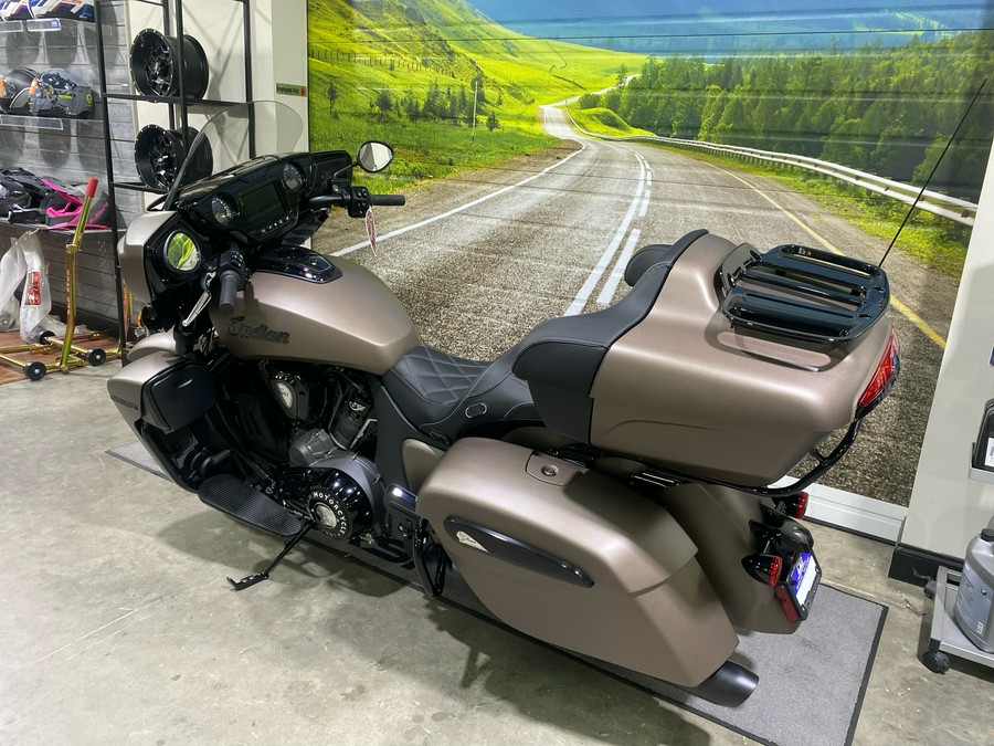 2025 Indian Motorcycle Roadmaster® PowerPlus Dark Horse®