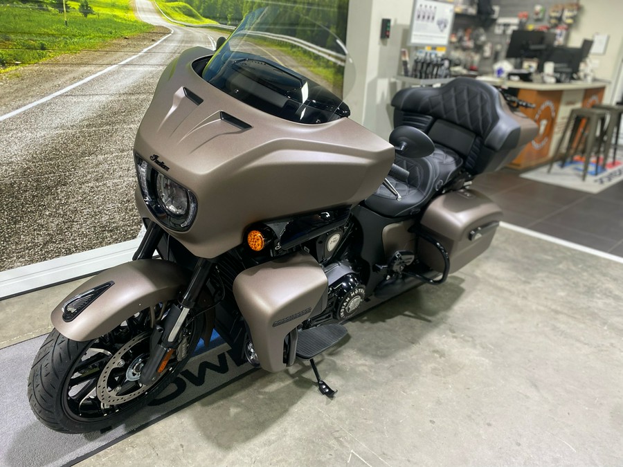 2025 Indian Motorcycle Roadmaster® PowerPlus Dark Horse®