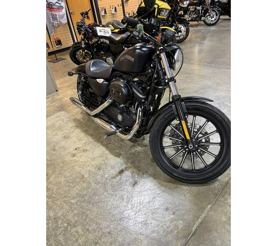 2014 Harley-Davidson® XL883N - Sportster® Iron 883™