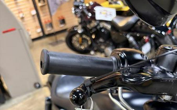 2014 Harley-Davidson® XL883N - Sportster® Iron 883™