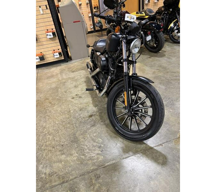 2014 Harley-Davidson® XL883N - Sportster® Iron 883™