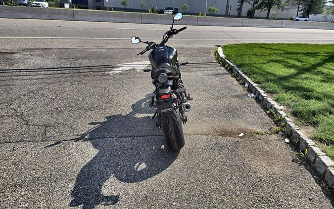 2025 Yamaha XSR700