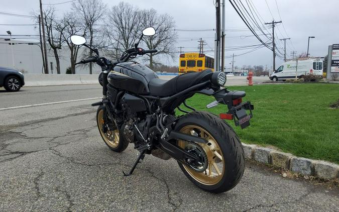 2025 Yamaha XSR700