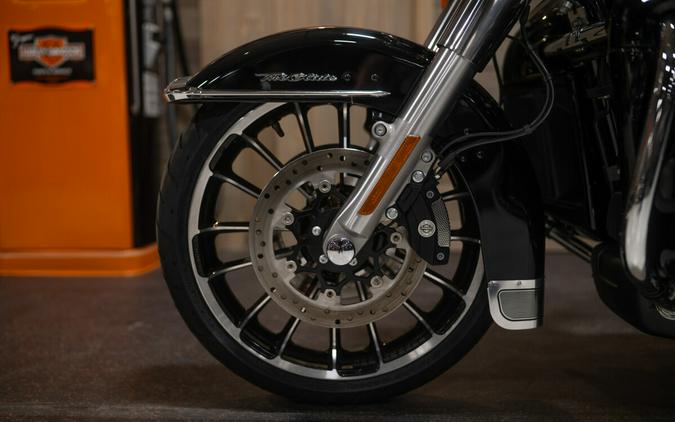2025 Tri Glide Ultra (FLHTCUTG)