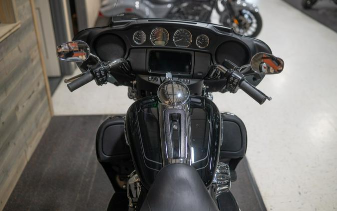 2025 Tri Glide Ultra (FLHTCUTG)