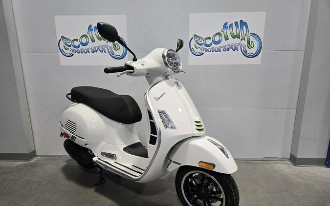 2027 Vespa GTS 310 SuperTech