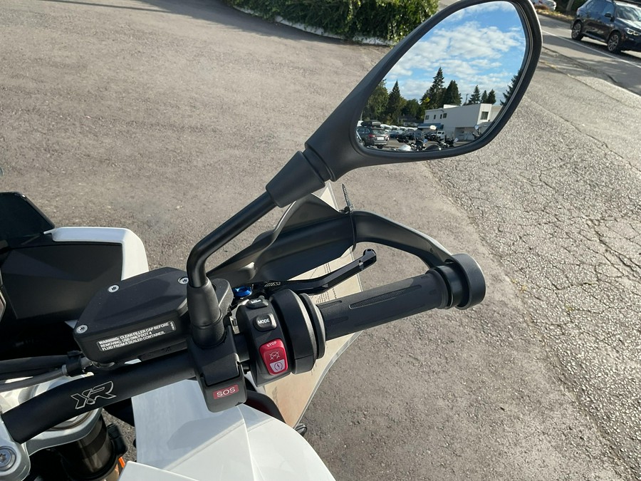2026 BMW S 1000 XR