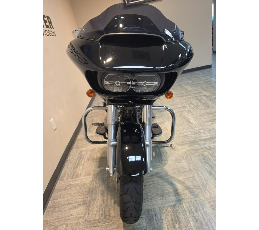 2017 Harley-Davidson® Road Glide® Special Vivid Black FLTRXS
