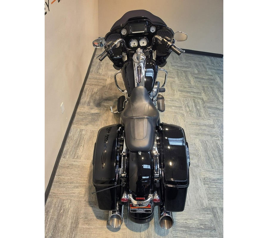 2017 Harley-Davidson® Road Glide® Special Vivid Black FLTRXS