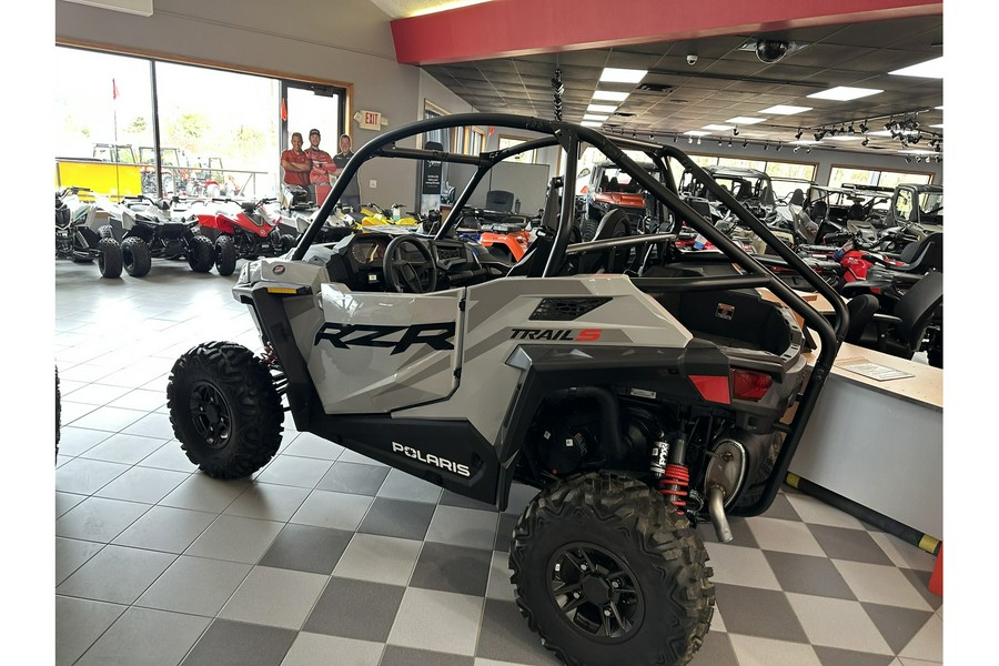 2024 Polaris Industries GENERAL XP4 1000 ULTIMATE