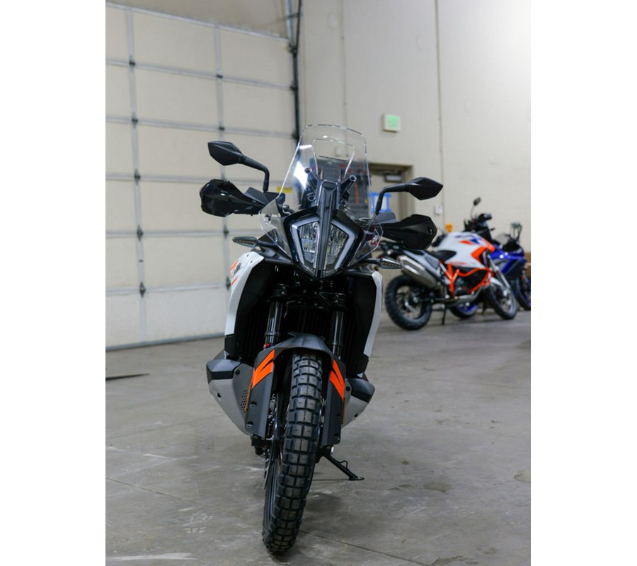 2024 KTM Adventure 790