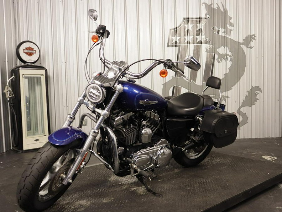 2015 Harley-Davidson® XL1200C - Sportster® 1200 Custom