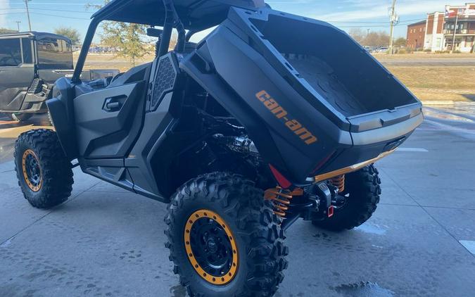 2026 Can-Am® Commander XT-P 1000R