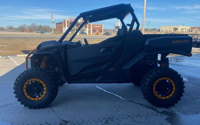 2026 Can-Am® Commander XT-P 1000R