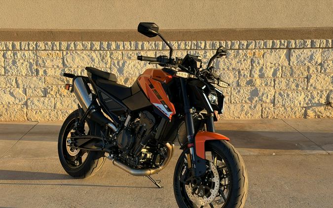 2027 KTM 790 DUKE