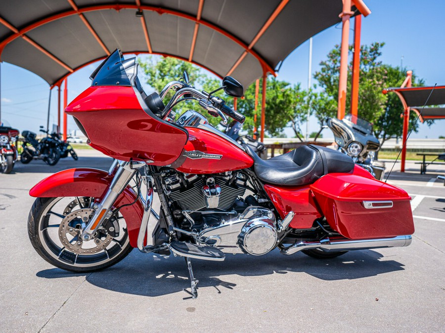 2023 Harley-Davidson Road Glide Redline Red