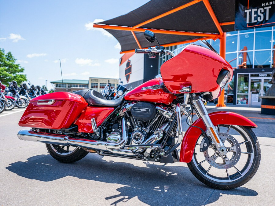 2023 Harley-Davidson Road Glide Redline Red