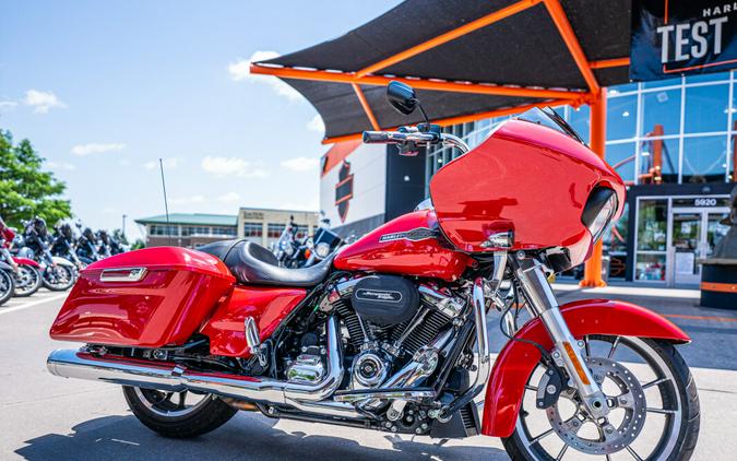 2023 Harley-Davidson Road Glide Redline Red