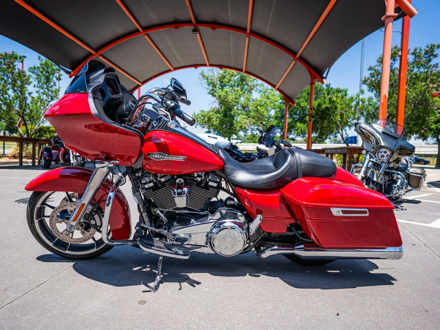 2023 Harley-Davidson Road Glide Redline Red