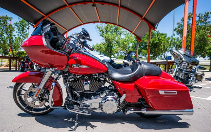 2023 Harley-Davidson Road Glide Redline Red