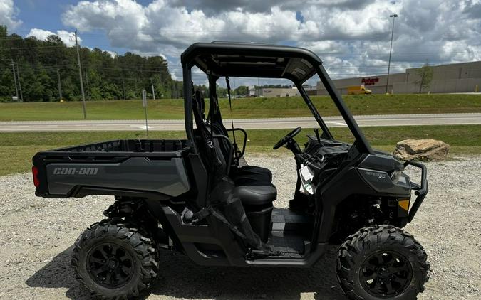 2024 Can-Am™ Defender XT HD10