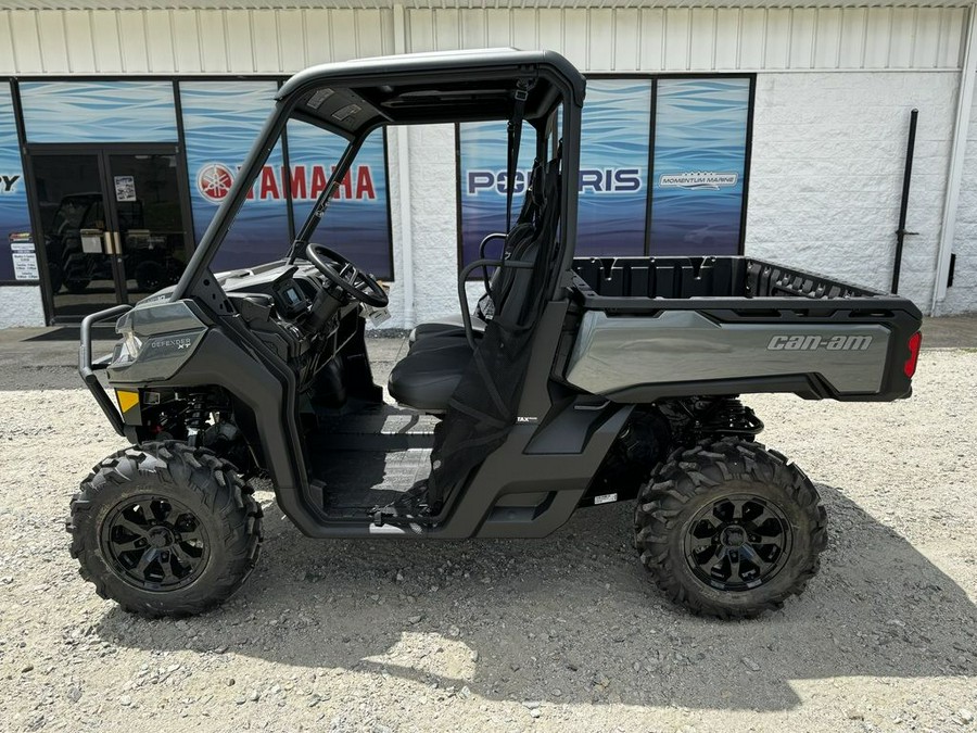 2024 Can-Am™ Defender XT HD10