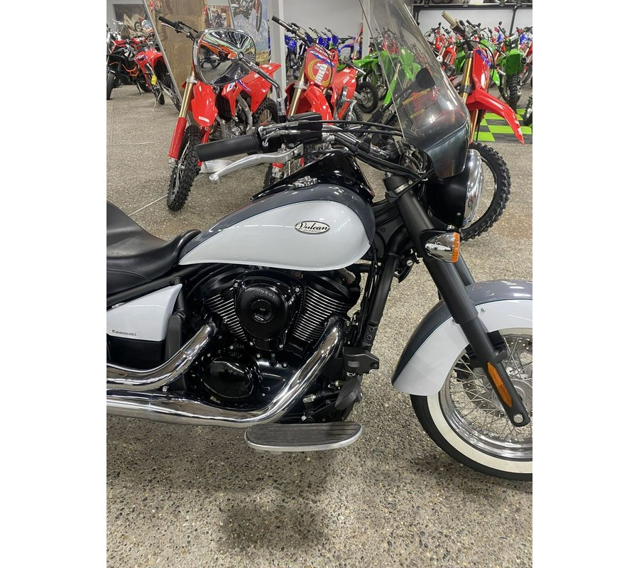 2021 Kawasaki Vulcan® 900 Classic