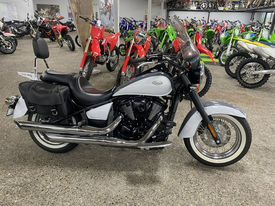 2021 Kawasaki Vulcan® 900 Classic