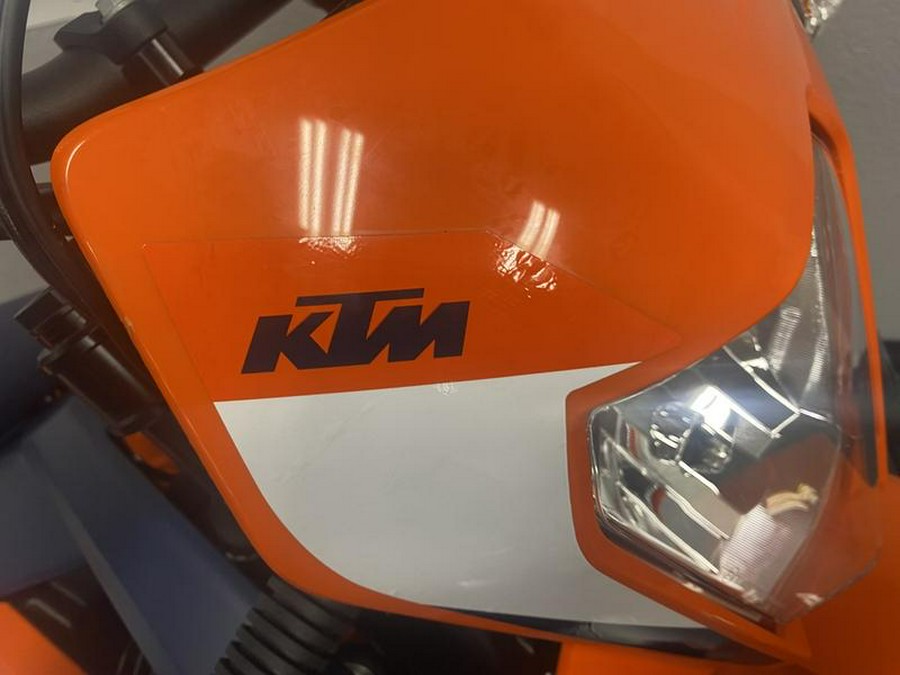 2024 KTM 690 SMC R