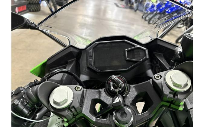 2025 Kawasaki Ninja 500 KRT Edition