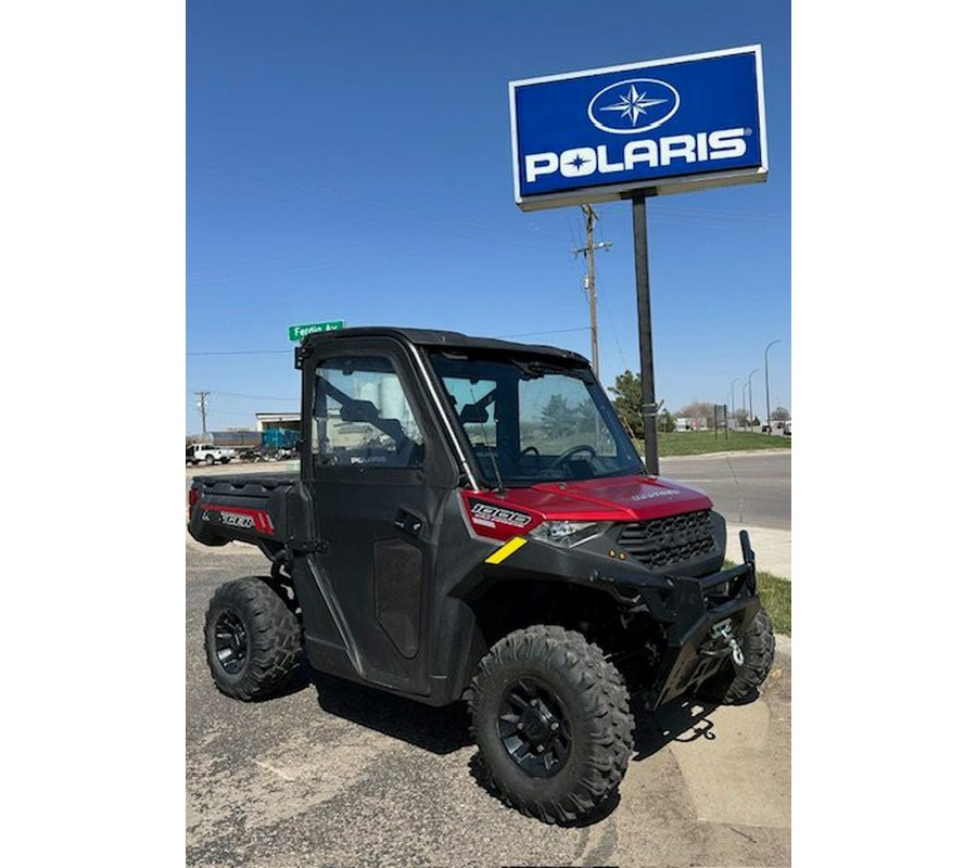 2021 Polaris RANGER 1000 Premium Matte Sunset Red