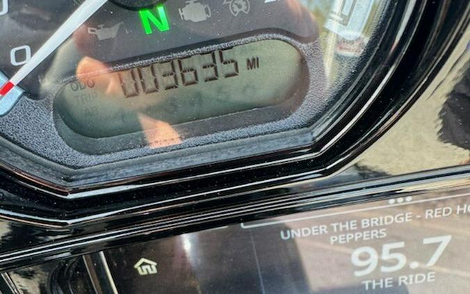 2022 Harley-Davidson® Ultra Limited Apex Black Finish