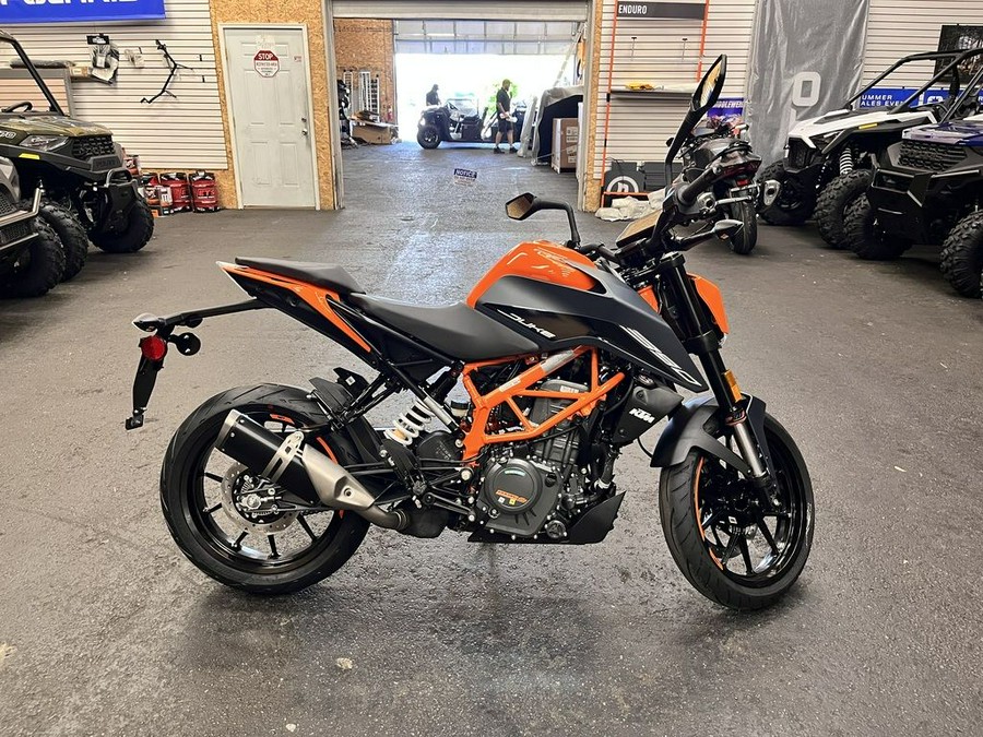 2023 KTM 390 Duke