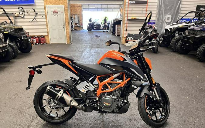 2023 KTM 390 Duke