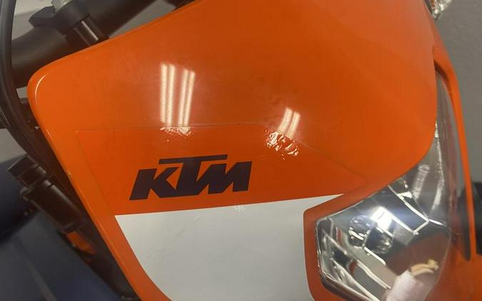 2024 KTM 690 SMC R