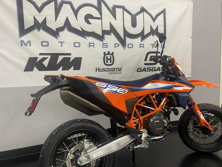 2024 KTM 690 SMC R